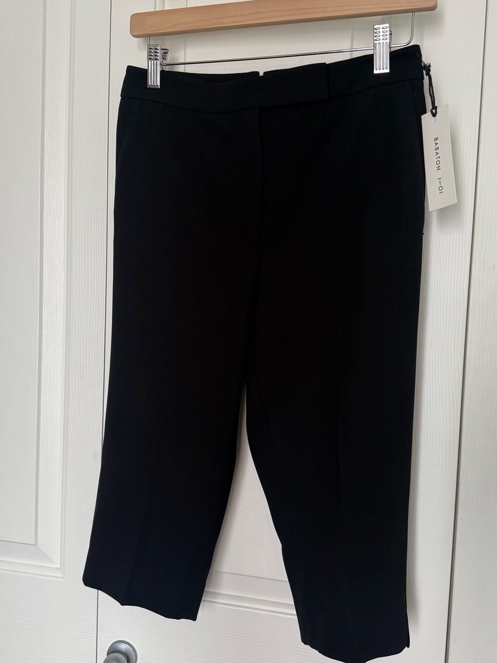 Babaton 1-01 (Aritzia) Black Tailored Capri Pants